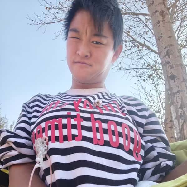 内蒙古24岁单身美女真诚找对象-绥化征婚相亲网