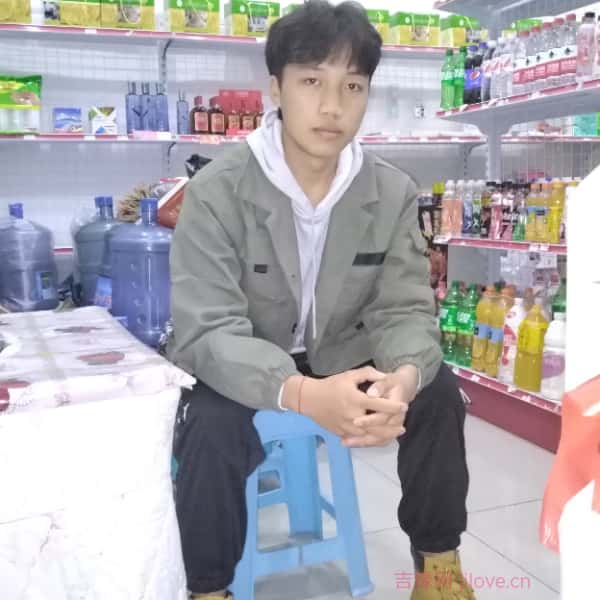 贵州22岁单身帅哥真诚找对象-绥化征婚相亲网